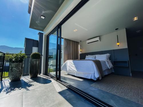 Zenith Canyonscape in Praia Grande, Brasil