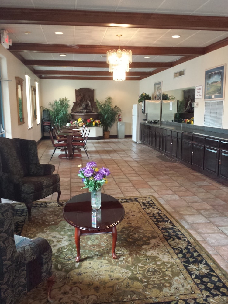 Garden Inn & Suites - photo 14