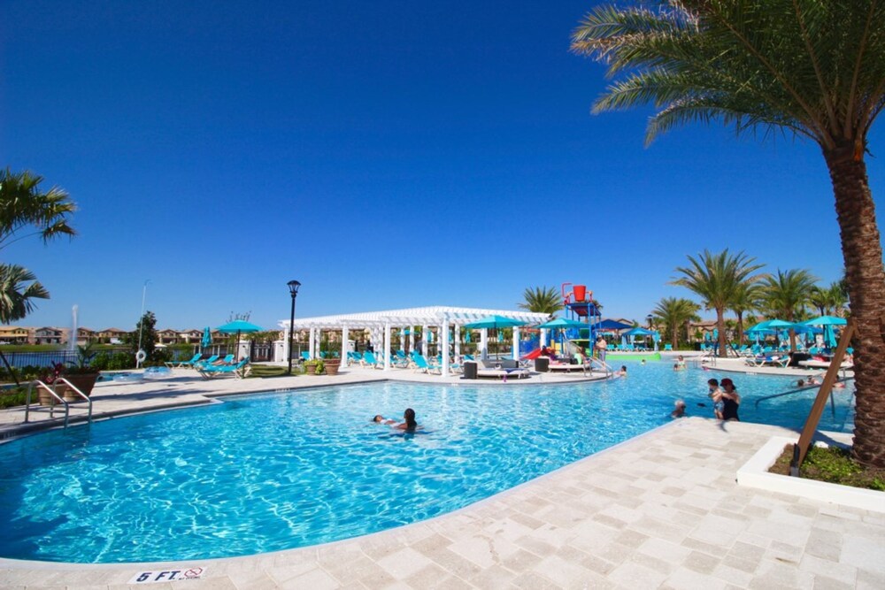 Stunning Disney Home w Pool & Free Resort Access - photo 16