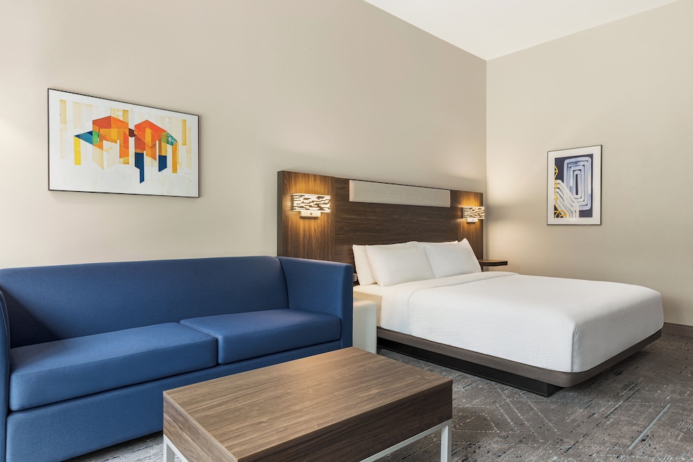 Holiday Inn Express and Suites Rhinelander by IHG - photo 19