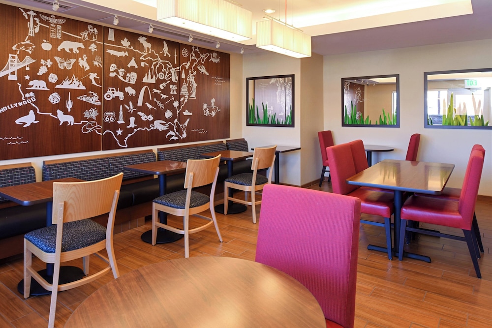 TownePlace Suites Detroit Auburn Hills - photo 17