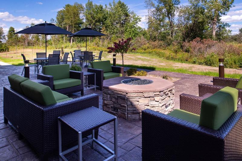 Fairfield Inn & Suites by Marriott Canton - photo 9