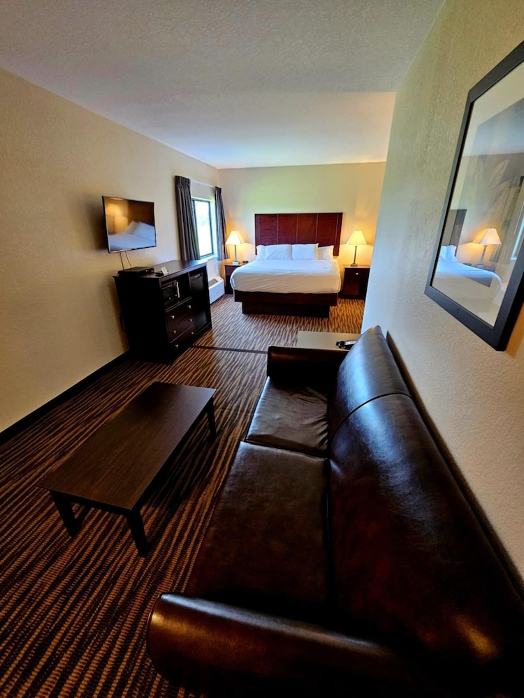 Cobblestone Inn & Suites Maryville - photo 25