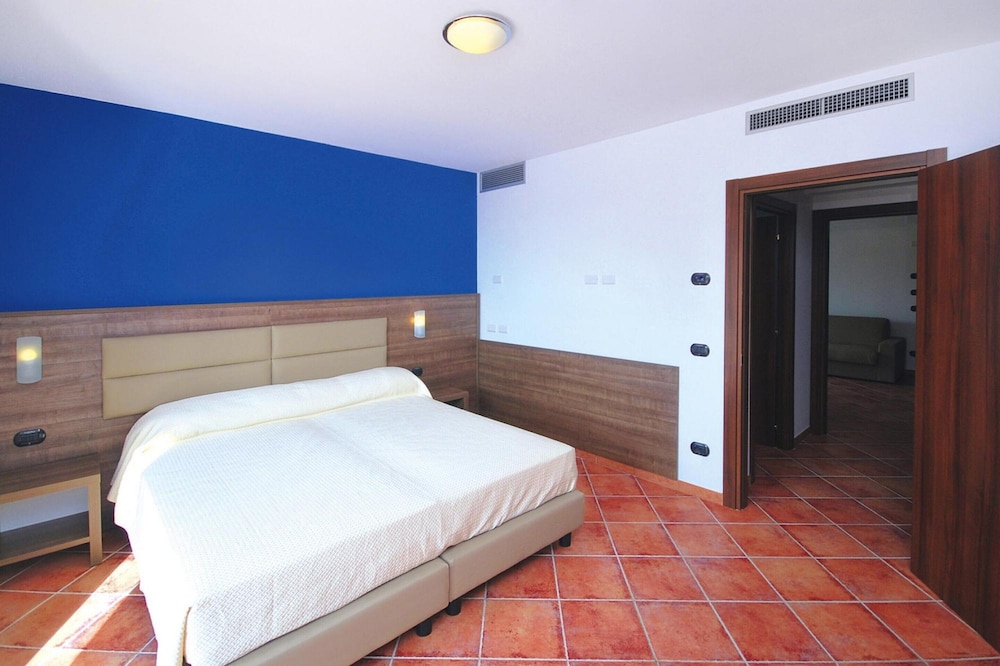 Holiday Resort Ai Pozzi Village Resort Loano — hotel in Loano