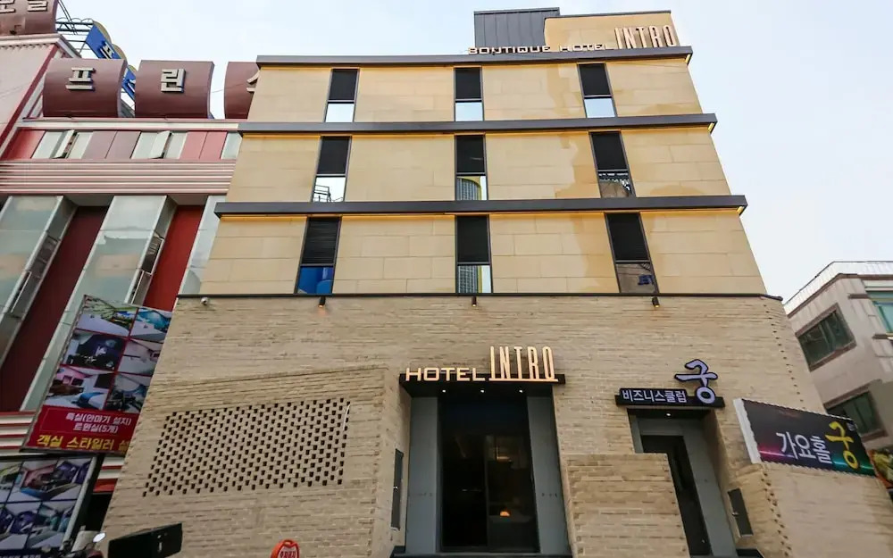 Jeonju Junghwasandong Hotel Intro in Jeonju, South Korea