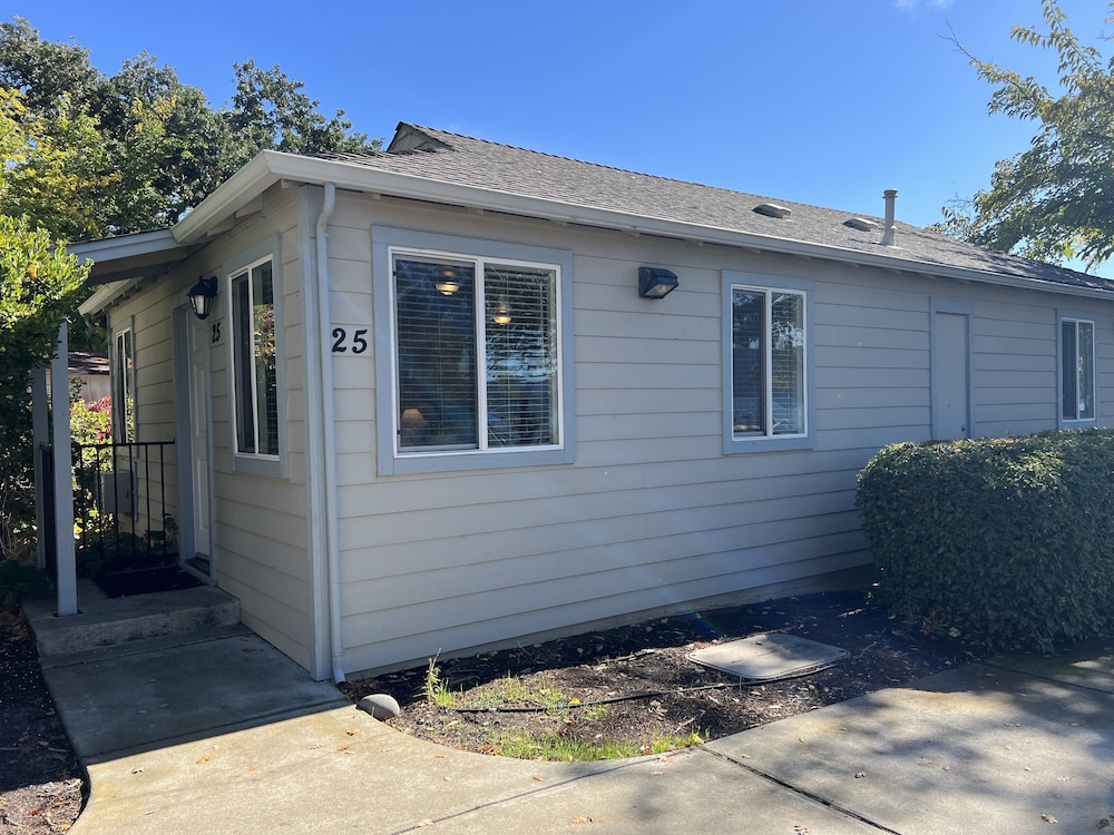 Clear Lake Cottages & Marina - photo 18