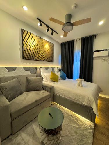 Fullerton Suites — 4-Star Luxury Hotel in Puting Kahoy, Philippines