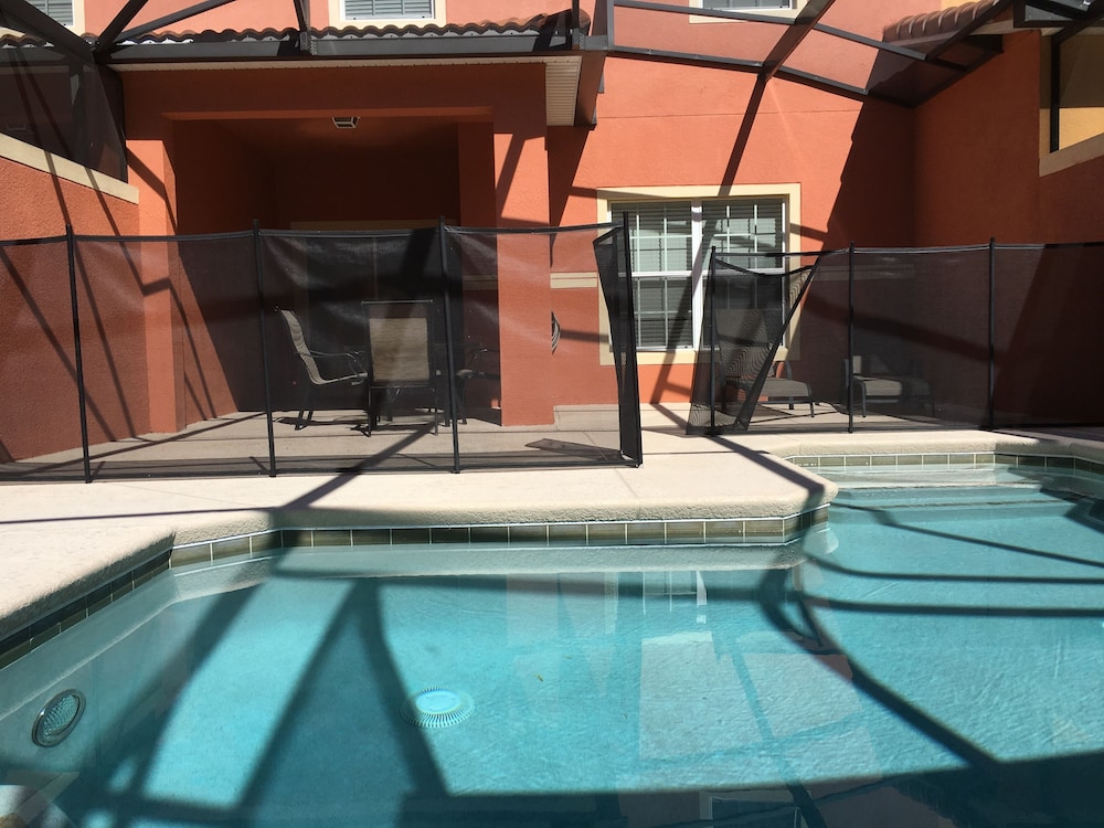 Paradise Palms Resort by DWS Vacation Villas - photo 45