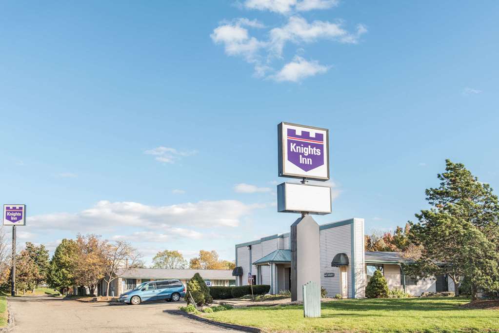 Knights Inn Canton - last minute hotel in Canton