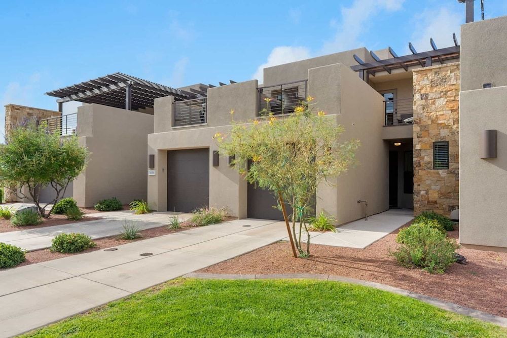 Ledges Oasis villa — 4-Star Luxury Hotel in Saint George, United States