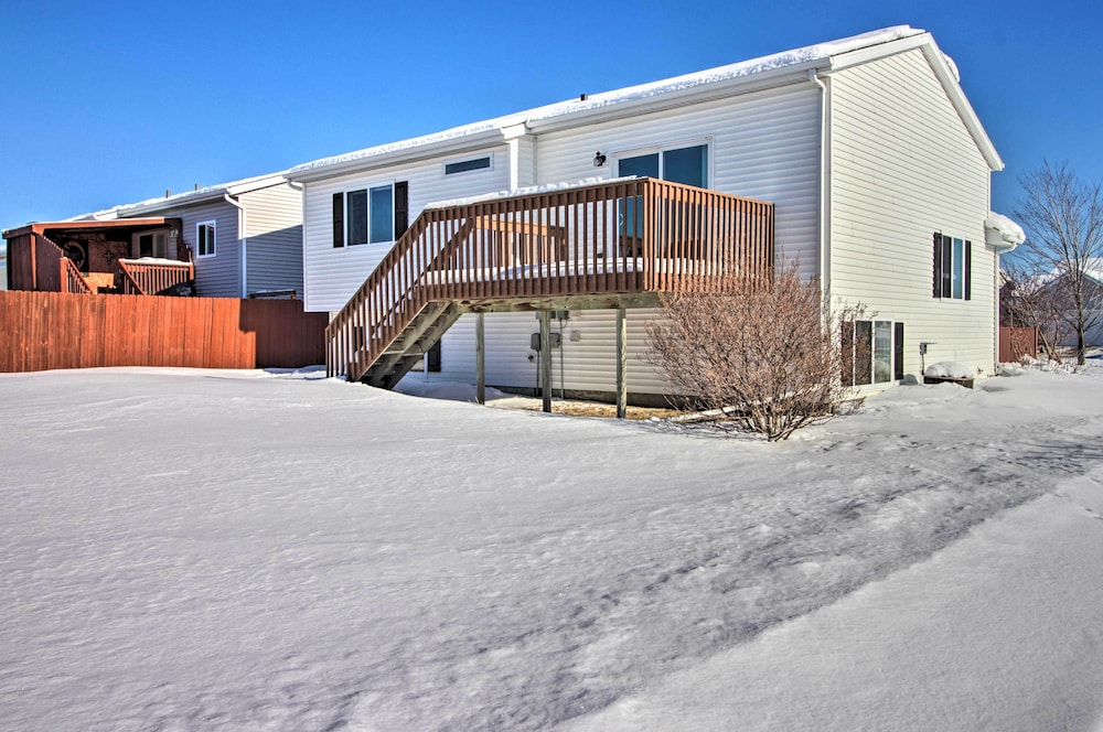 Welcoming West Fargo Retreat w Backyard - photo 24