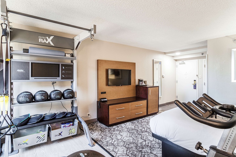 DoubleTree by Hilton Hotel Memphis - photo 29