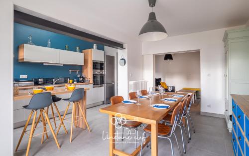 Évasion au Mans Terrasse & Garage L’Instant Clef in Le Mans, France