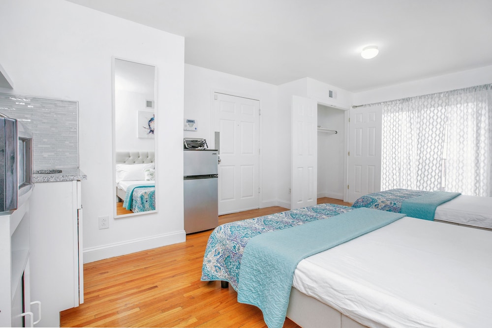 Racpanos Modern Stay on Forrest Street - photo 2