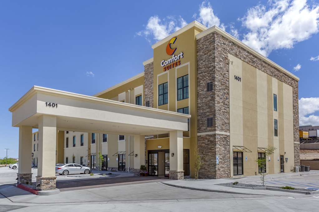Comfort Suites Albuquerque Airport - carbon neutral hotel in Albuquerque