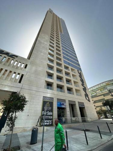 One Bedroom Damac Tower 8th Floor Boulevard Abdali — Amman