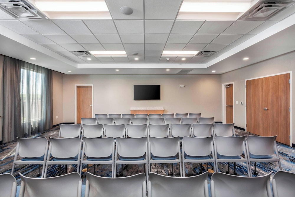 Fairfield Inn & Suites by Marriott Lebanon - photo 26