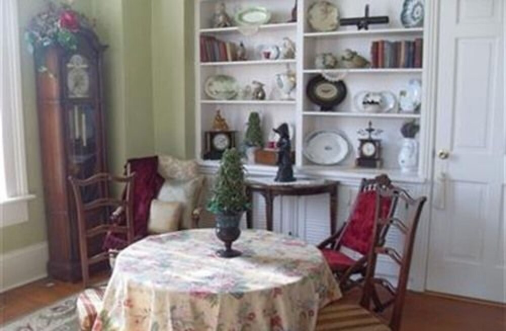 Baert Baron Mansion - photo 8
