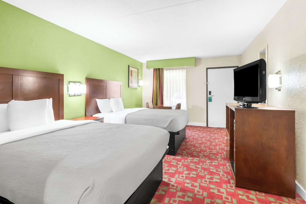 Quality Inn Selma Smithfield - photo 19