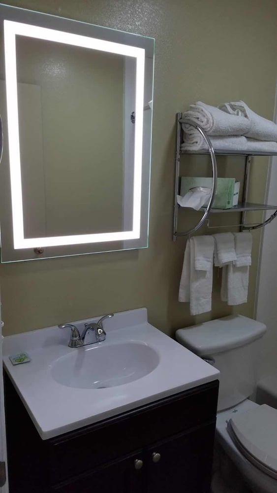DuPont Suites - photo 13