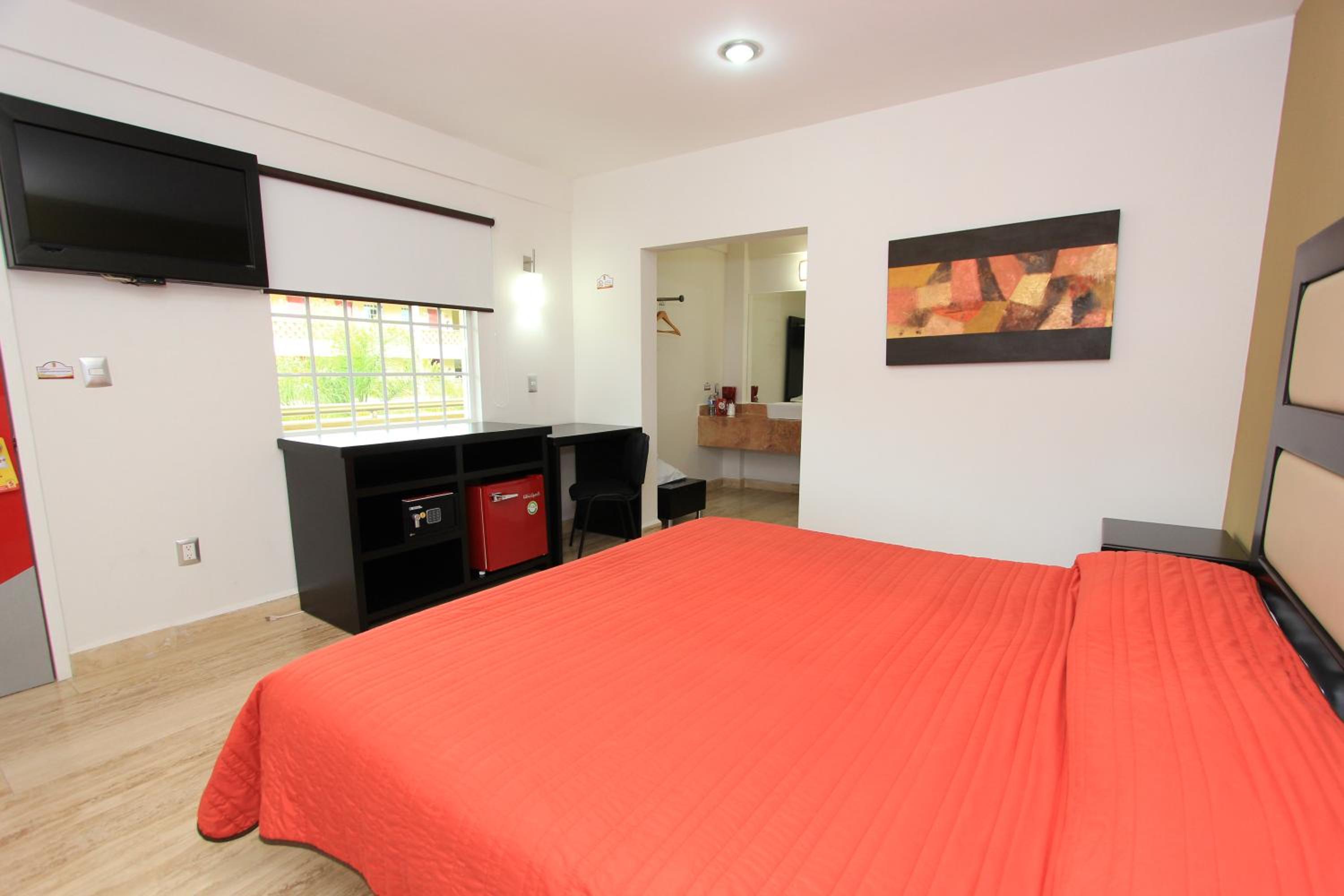 Hotel 5 inn — Silao — photo 4