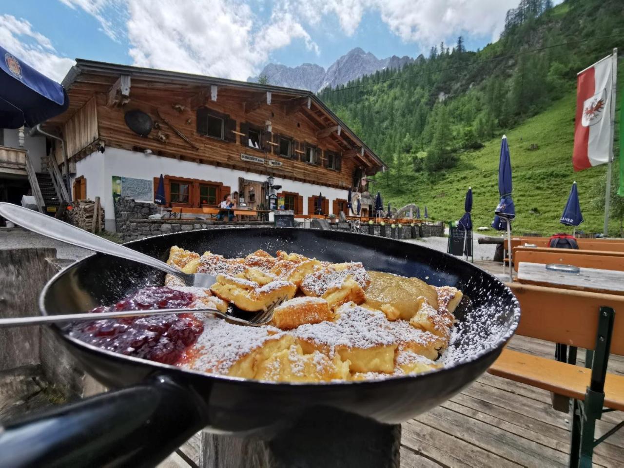 Binsalm - carbon neutral hotel in Vomp