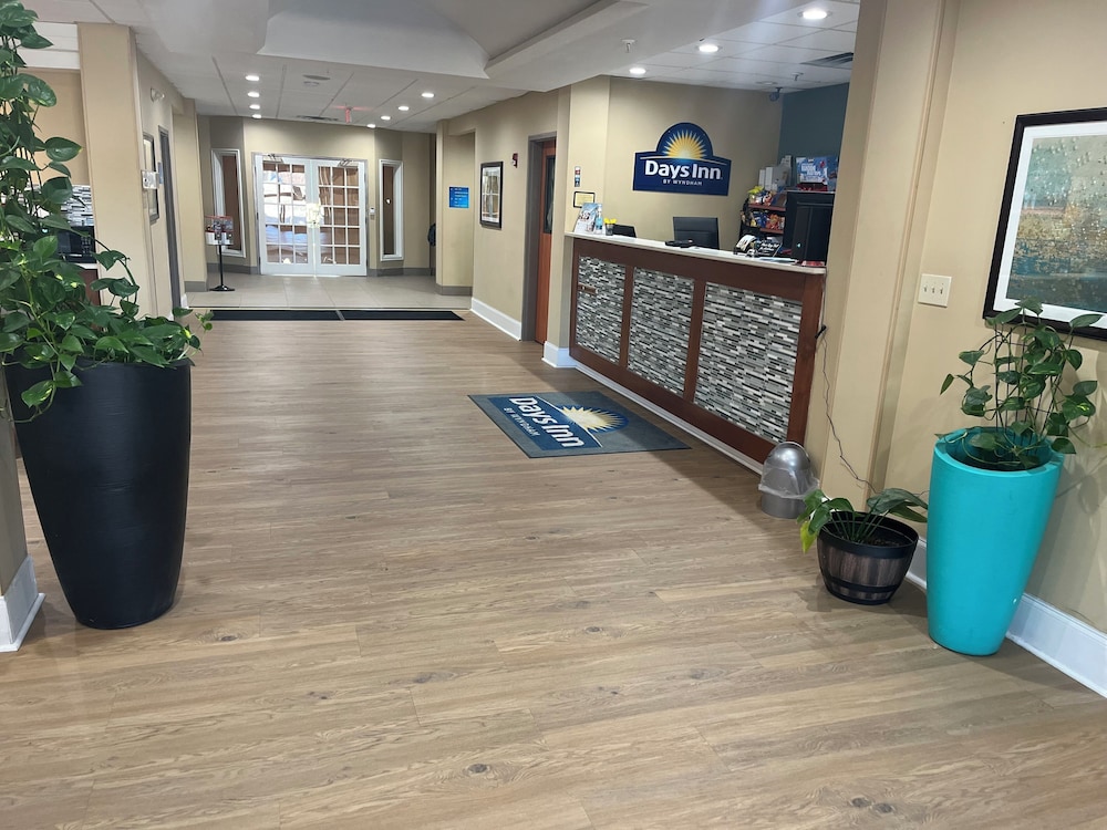 Days Inn By Wyndham Cedartown GA - photo 4