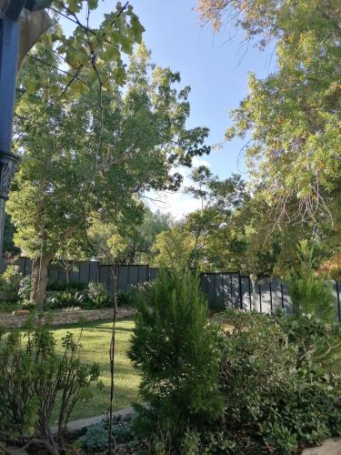 The Broad Place — 4-Star Luxury Hotel in Worcester, South Africa