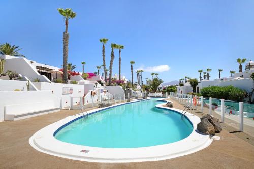 Puerto Chico N — 4-Star Luxury Hotel in Playa Blanca, Spain