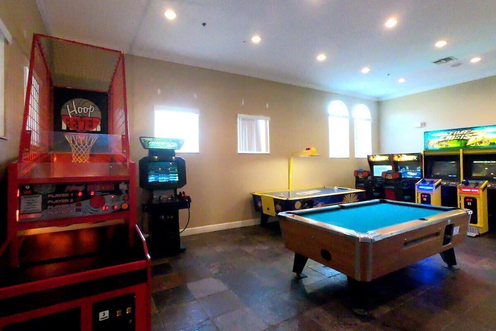 Family Oasis Cozy Retreat With Bunk Room - photo 33