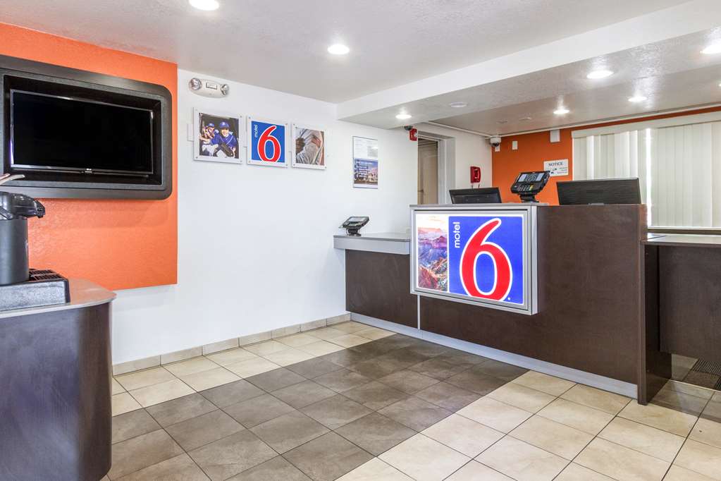Motel 6 Tempe AZ Phoenix Airport Priest Dr - photo 20