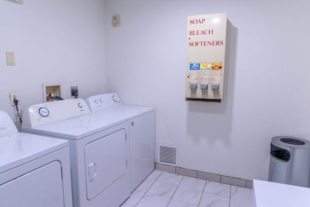 Holiday Inn Express Hotel & Suites Torrington by IHG - photo 29