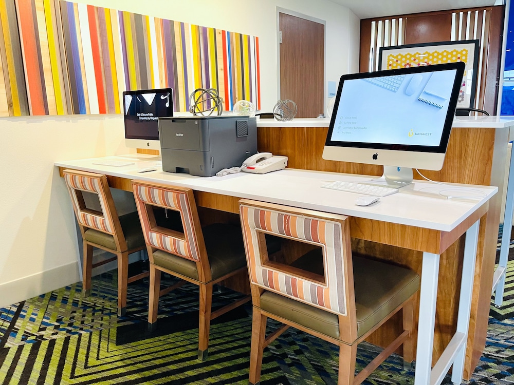 Holiday Inn Express & Suites Blythe by IHG - photo 11