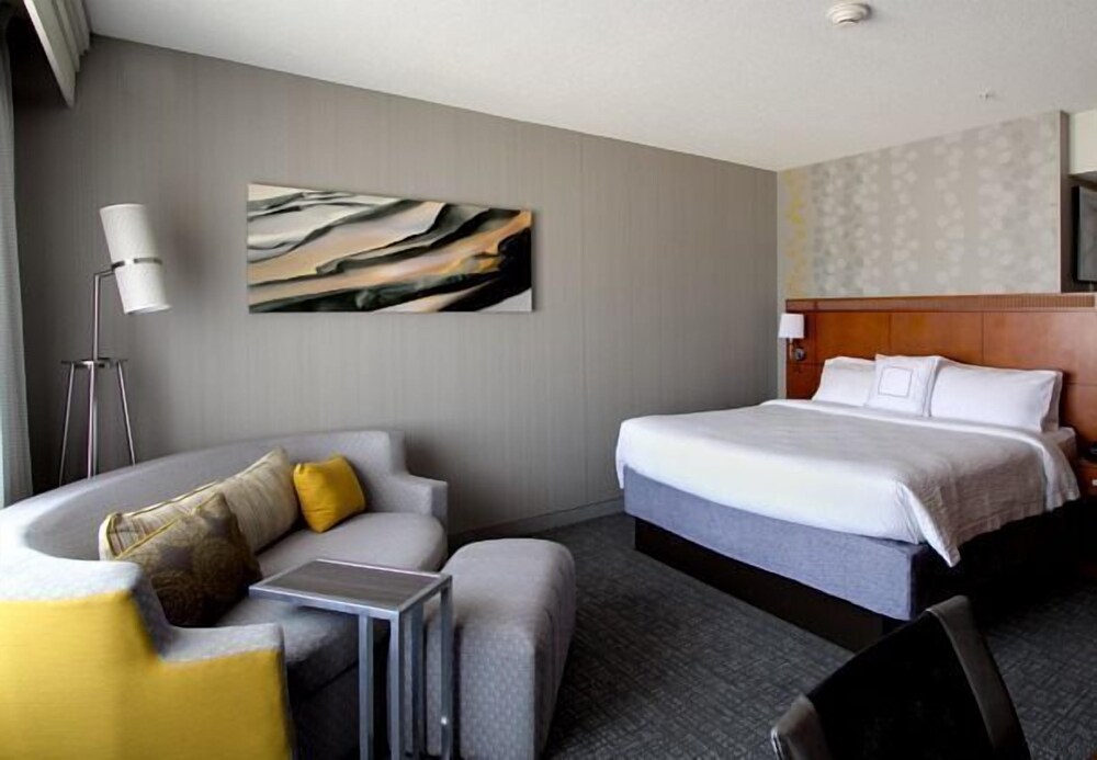 Courtyard by Marriott Salina - photo 8