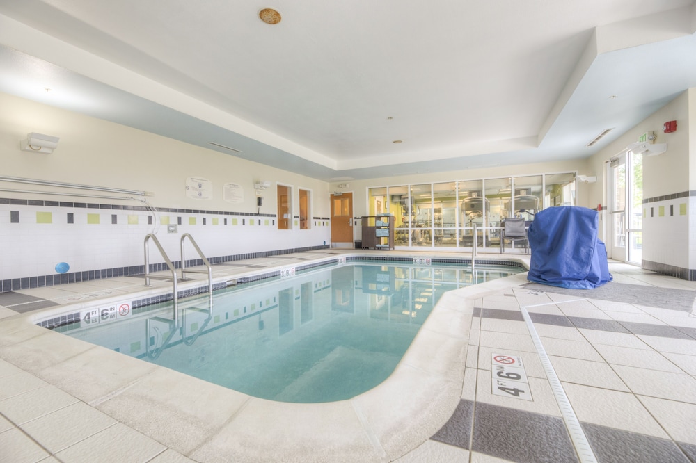 Fairfield Inn & Suites by Marriott Laramie - photo 17