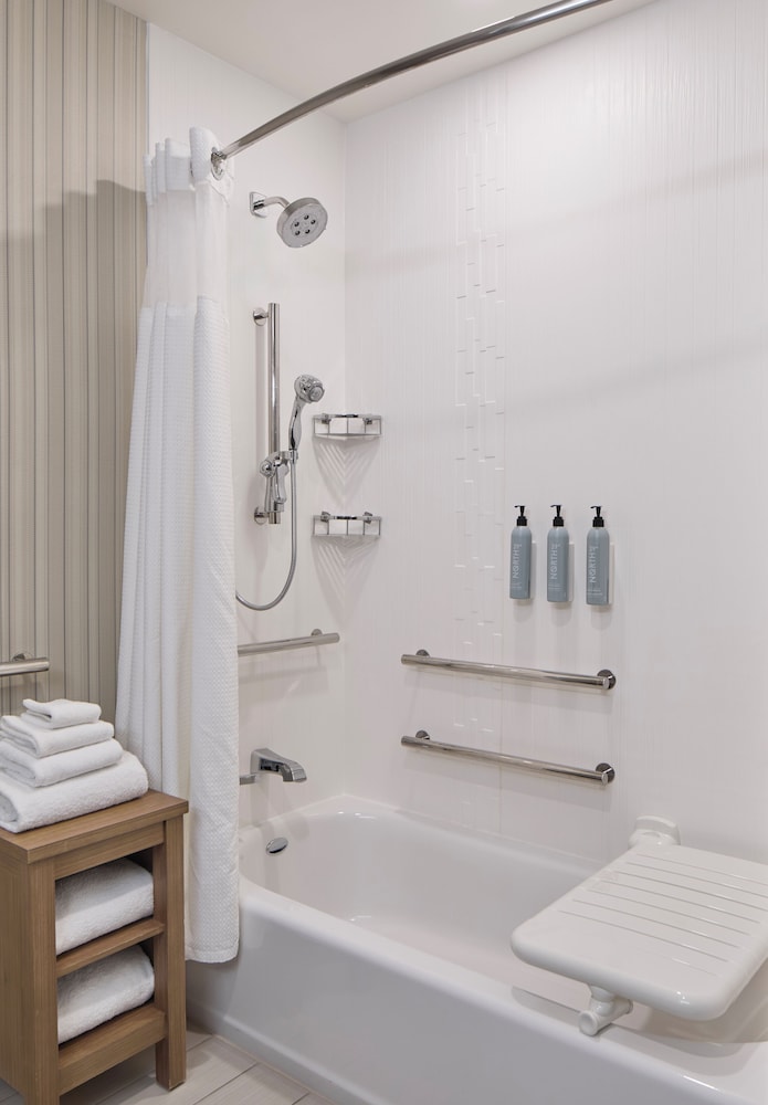 Courtyard by Marriott Albany Troy Waterfront - photo 19