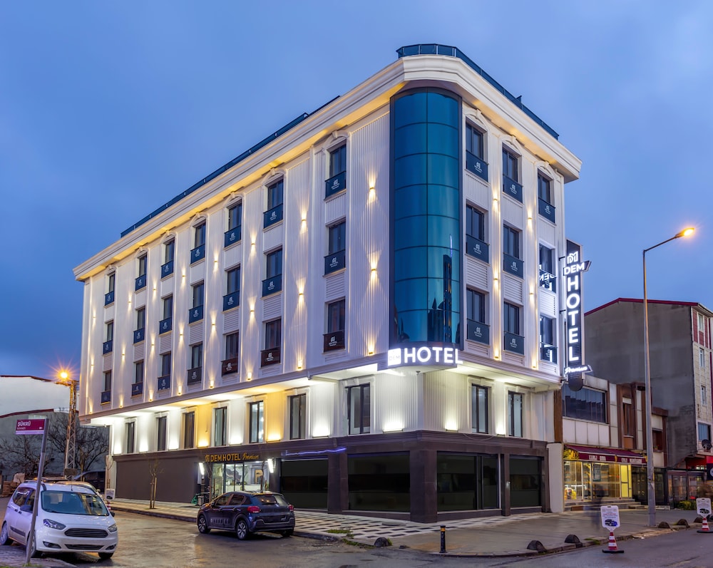 Dem Premium Hotel Round Trip Airport Service Istanbul International Airport in Arnavutkoey, Turkey