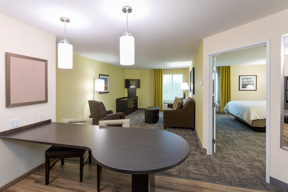 Candlewood Suites Rochester Mayo Clinic Area an IHG Hotel - photo 3