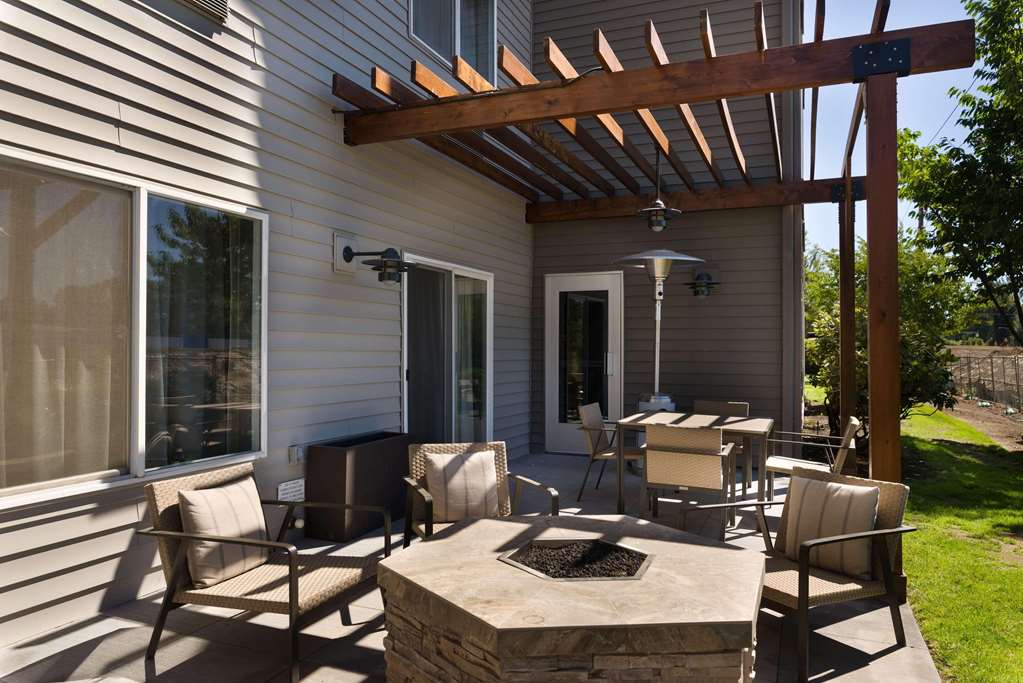 Country Inn & Suites by Radisson Portland International Airport OR - photo 16