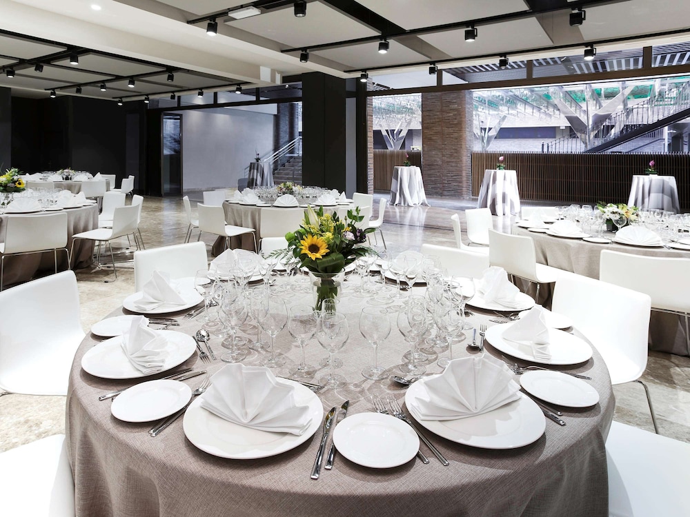 מזון ומשקאות