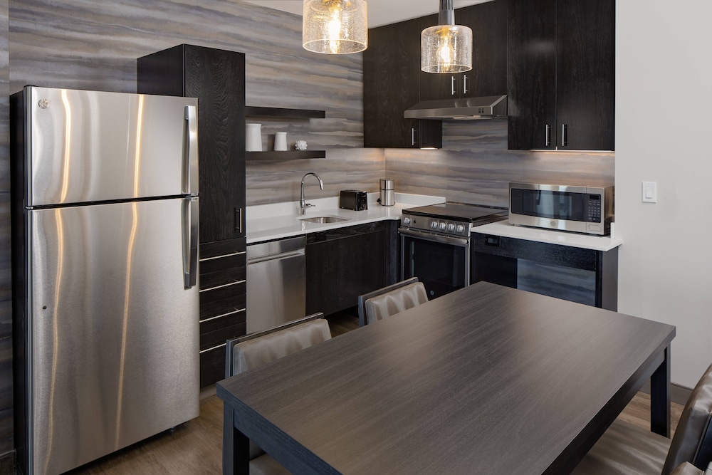 Residence Inn by Marriott Detroit Farmington Hills - photo 8