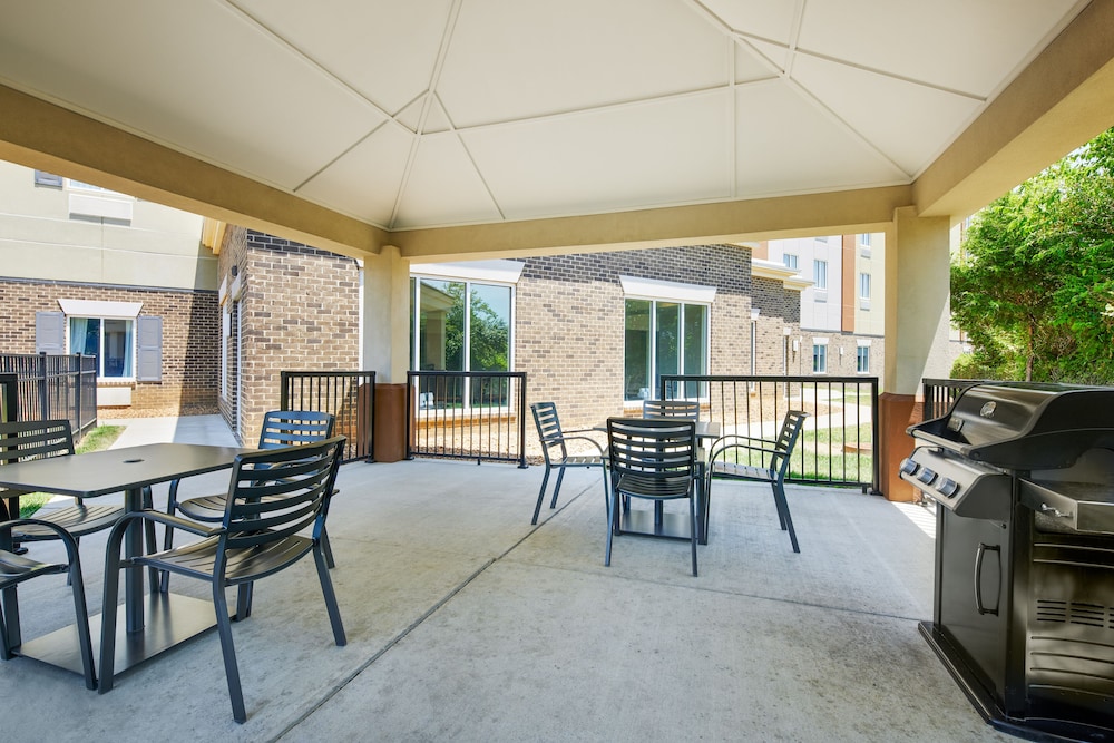 Candlewood Suites Lebanon by IHG - photo 28