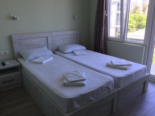 Hotel S 326