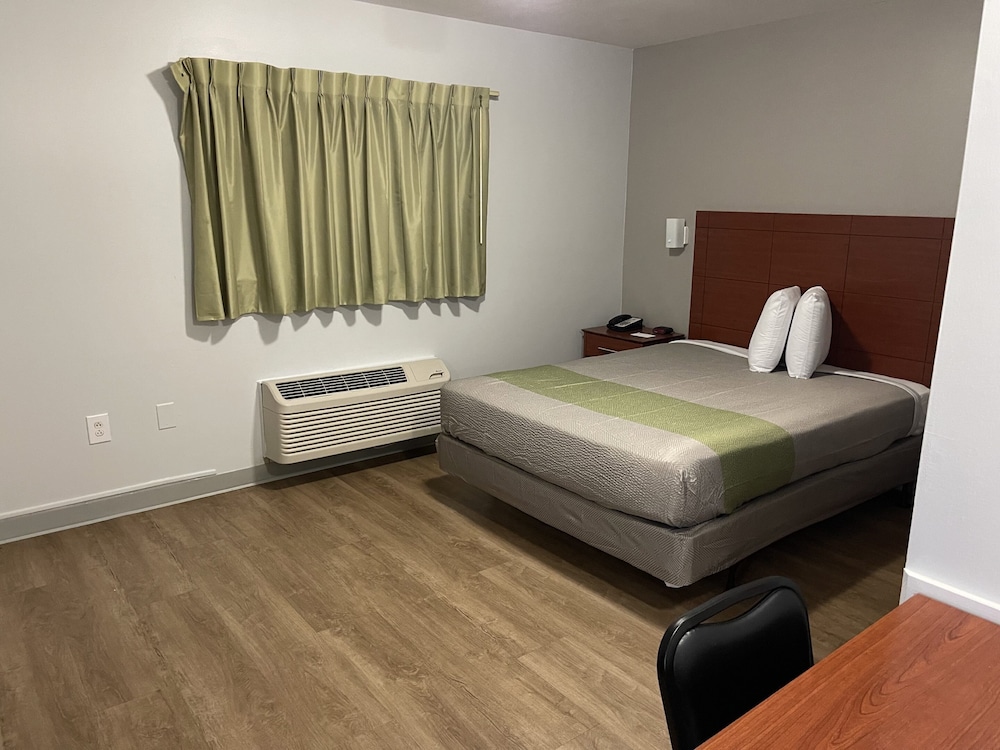 Studio 6 Richmond VA I 64 West - photo 5