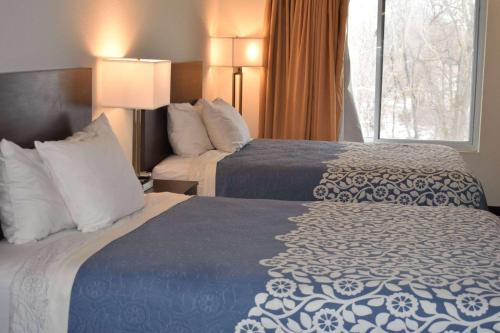 Super 8 by Wyndham Grand Island South - photo 13