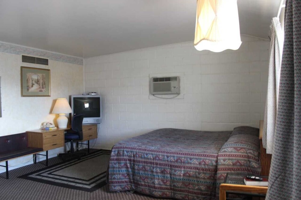 Thunderbird Motel Kansas - photo 5