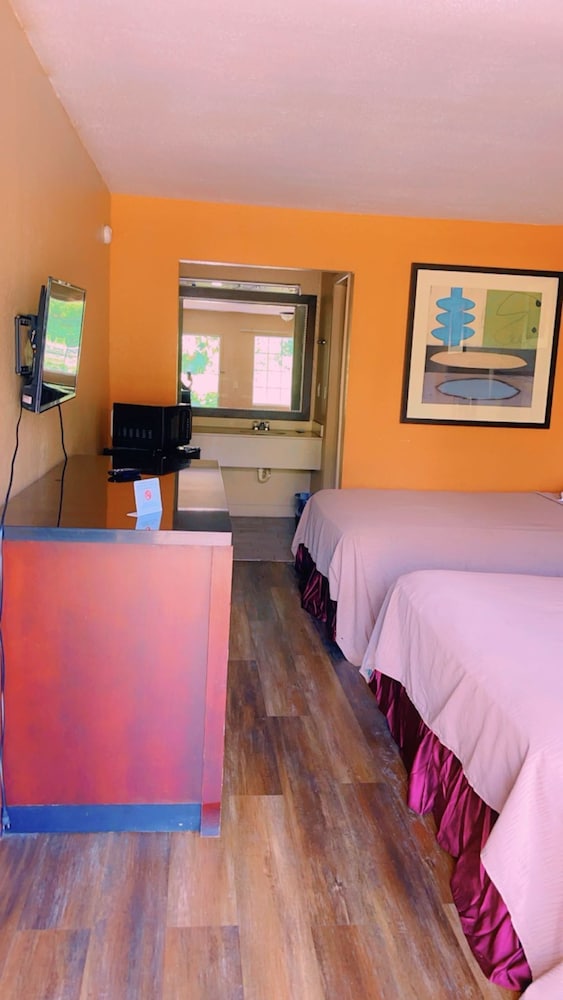 Jax Inn - photo 6