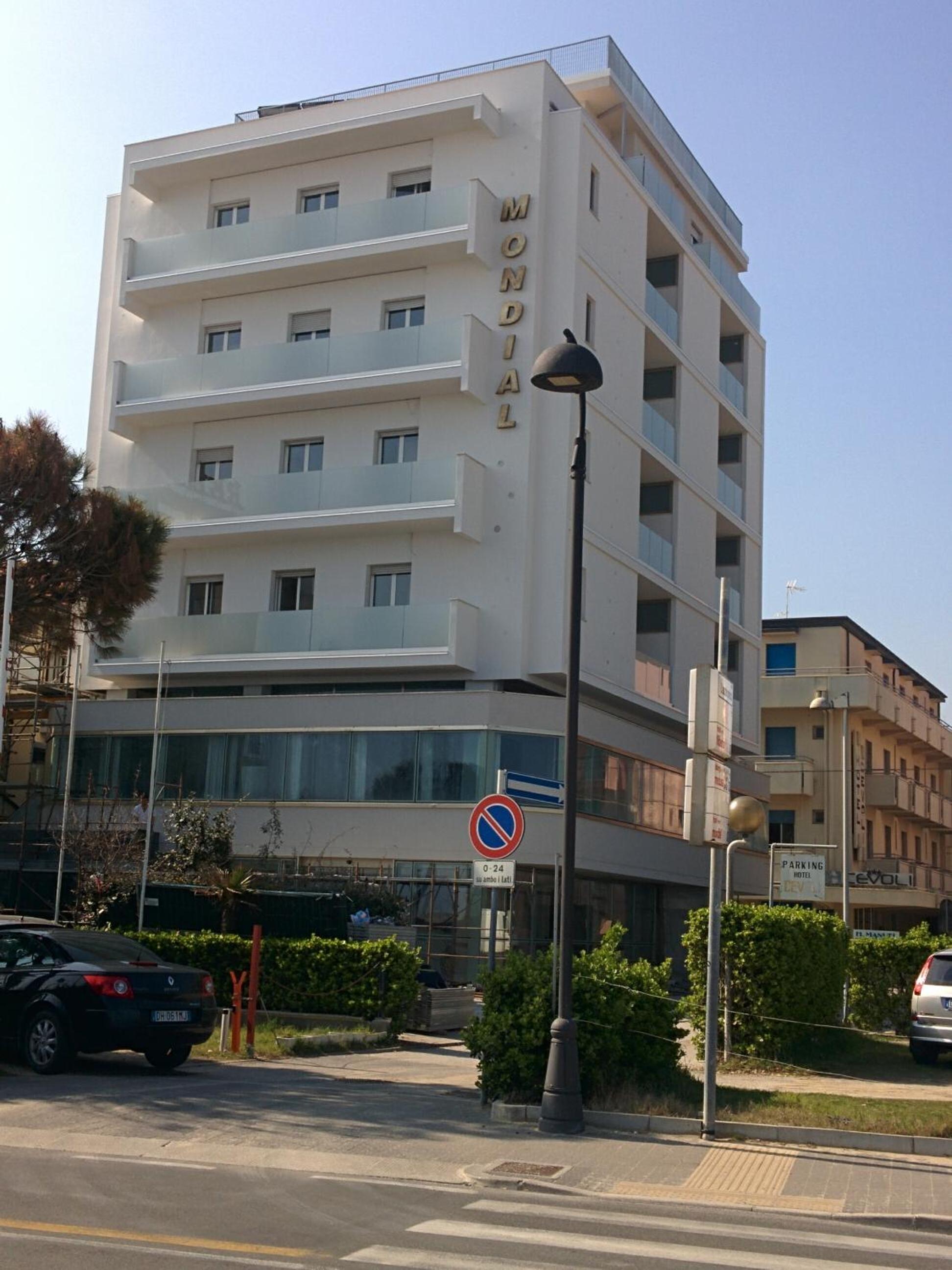 Hotel Mondial — hotel in San Giovanni