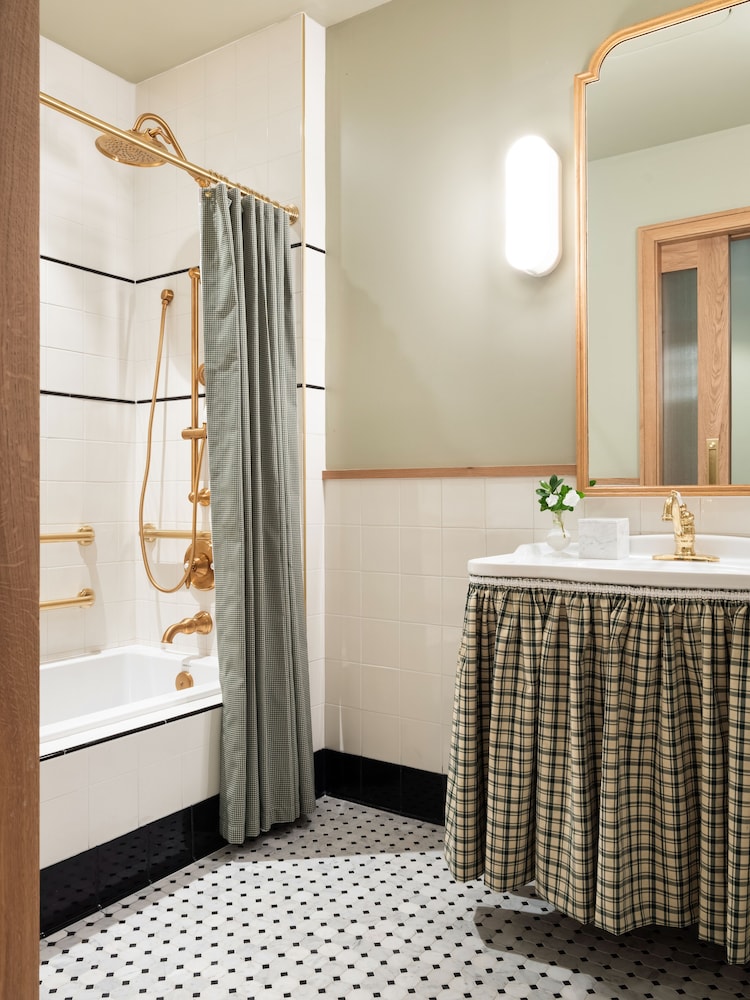 Palihouse Hyde Park Village - photo 44