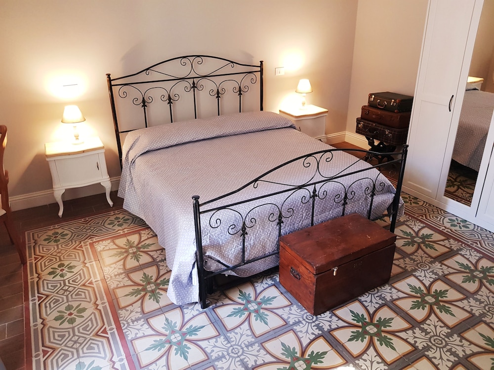 Belle époque - carbon neutral hotel in Taranto